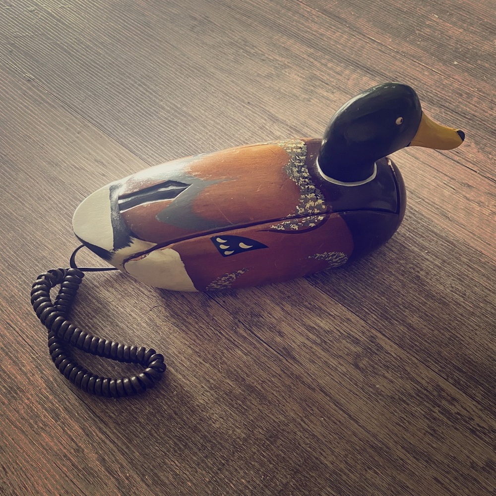 VINTAGE DUCK PHONE